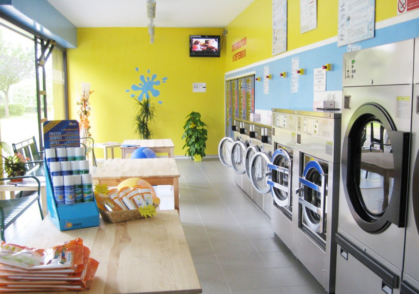 Các tiệm giặt là tại khu đô thị Geleximco Lê Trọng Tấn
