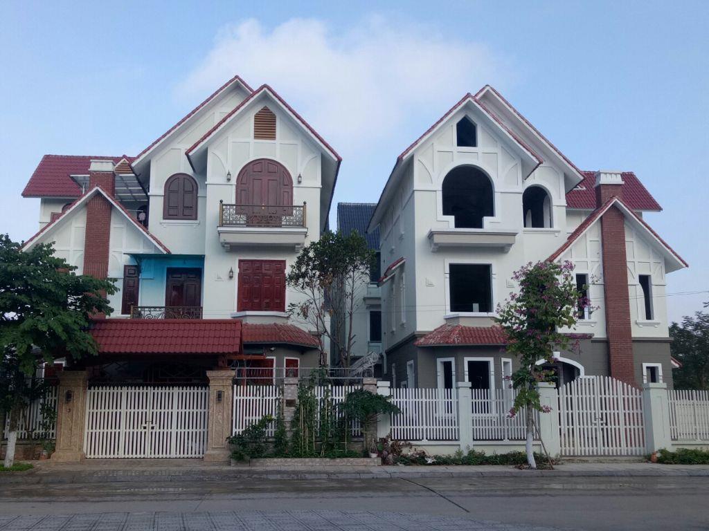 Cho thuê biệt thự khu B Geleximco, hướng Đông Nam, DT 120m2, vị trí siêu đẹp