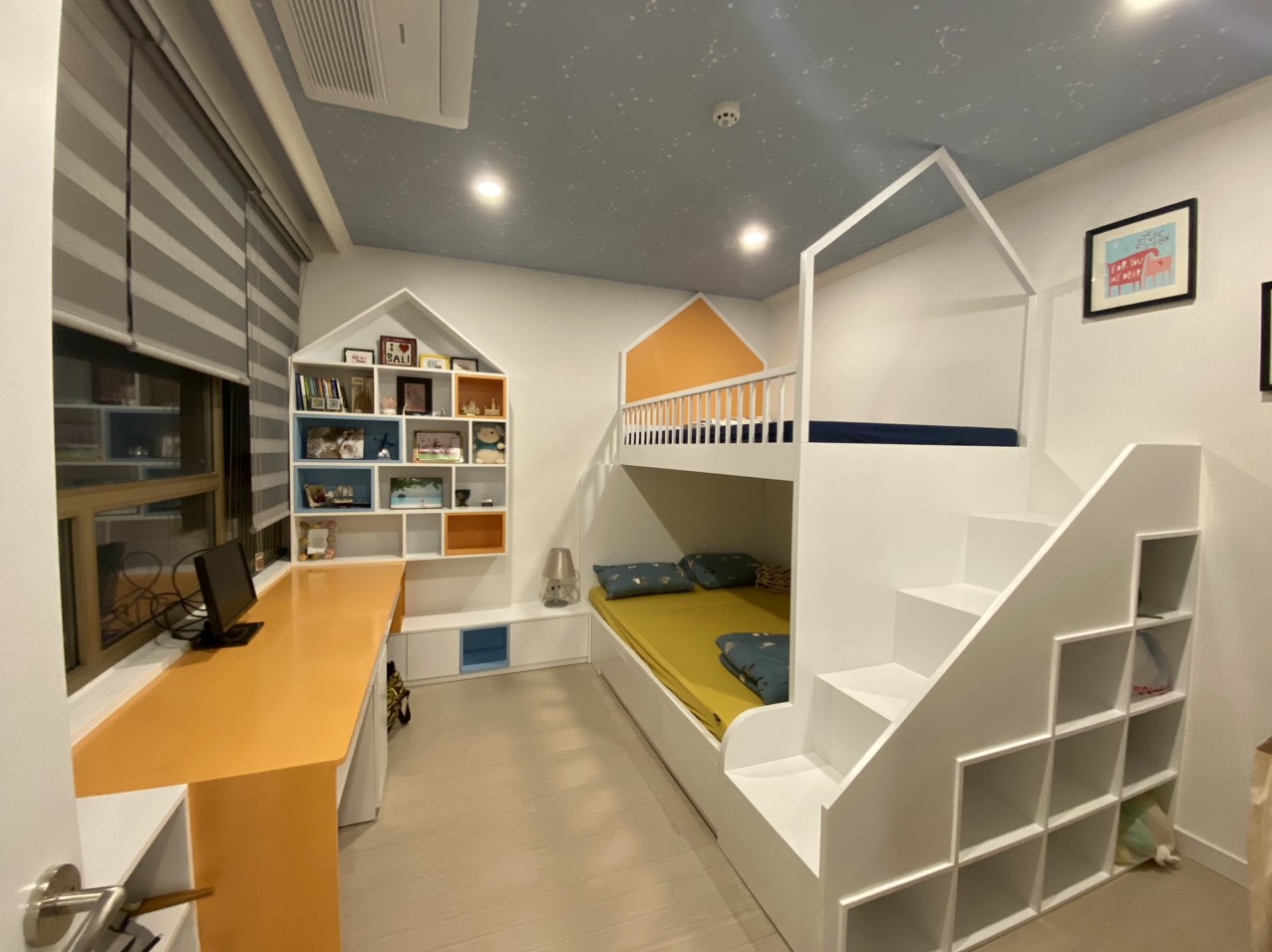 Chính chủ nhờ bán căn hộ 2 ngủ Geleximco Lê Trọng Tấn hướng Đông Bắc view đẹp