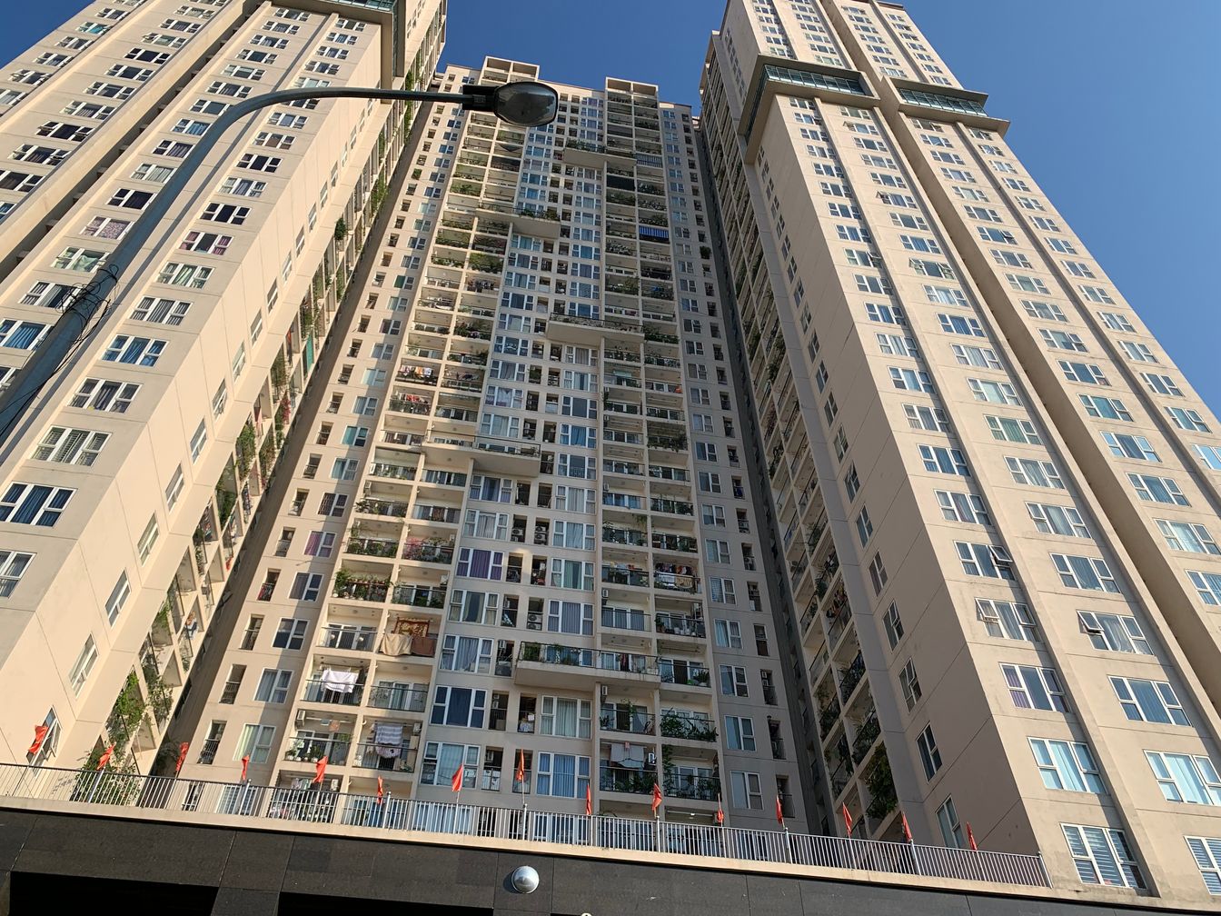 Mua bán căn hộ chung cư 2 phòng ngủ Gemek Tower